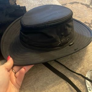 The Airflo Tilley Hat size 7 s/p